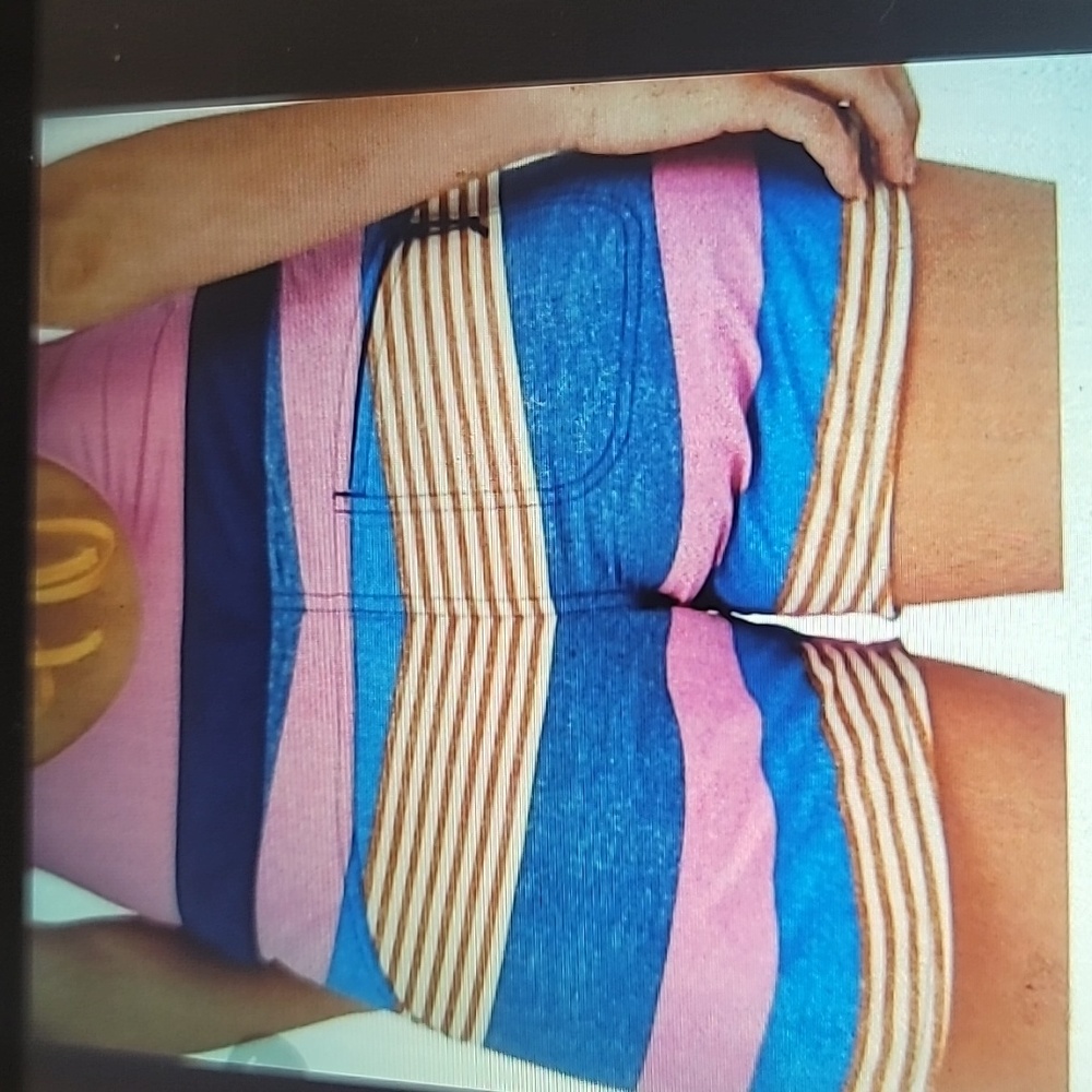 Women's Patagonia Wave Maker Board Surfing short Pink & Blue Stripe SZ 8 - Picture 14 of 15
